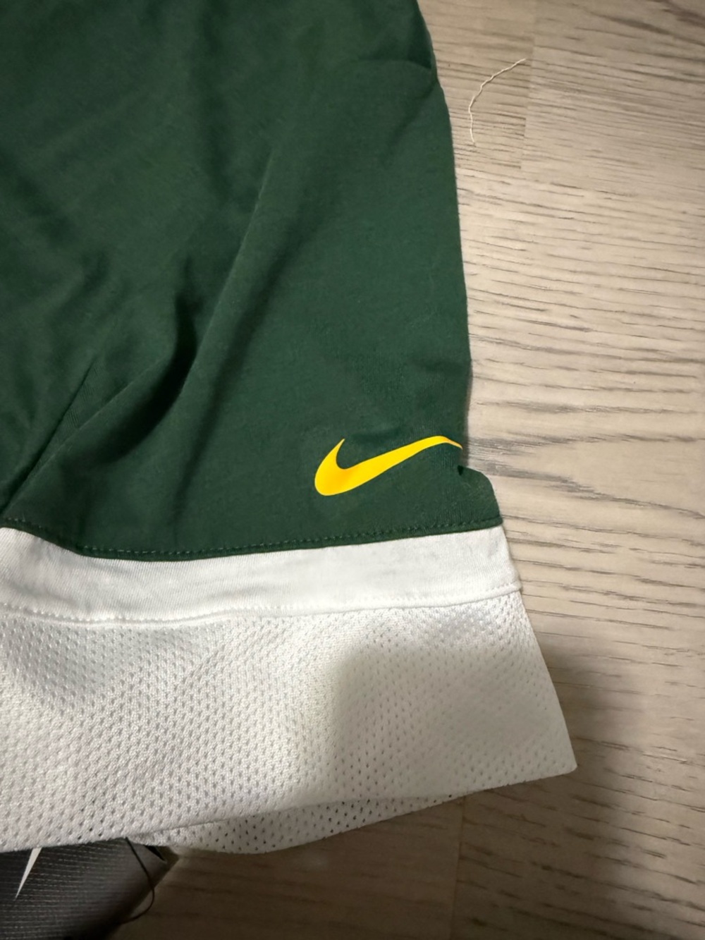 Nike Packers Women XL Dri-Fit Shirt Green Bay NFL V Neck Tee NWT - Picture 7 of 7